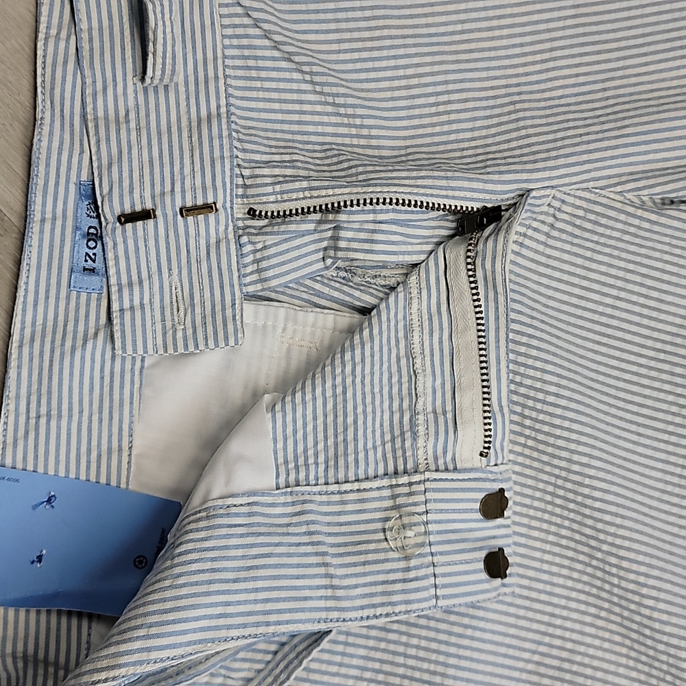 IZOD ladies blue and white striped size 8 Bermuda Shorts NWT [21] - Picture 5 of 12
